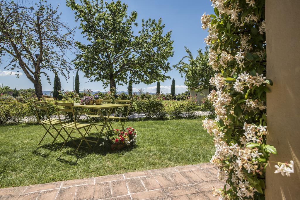 Favorita Food&Wine Resort Бастия Умбра Екстериор снимка
