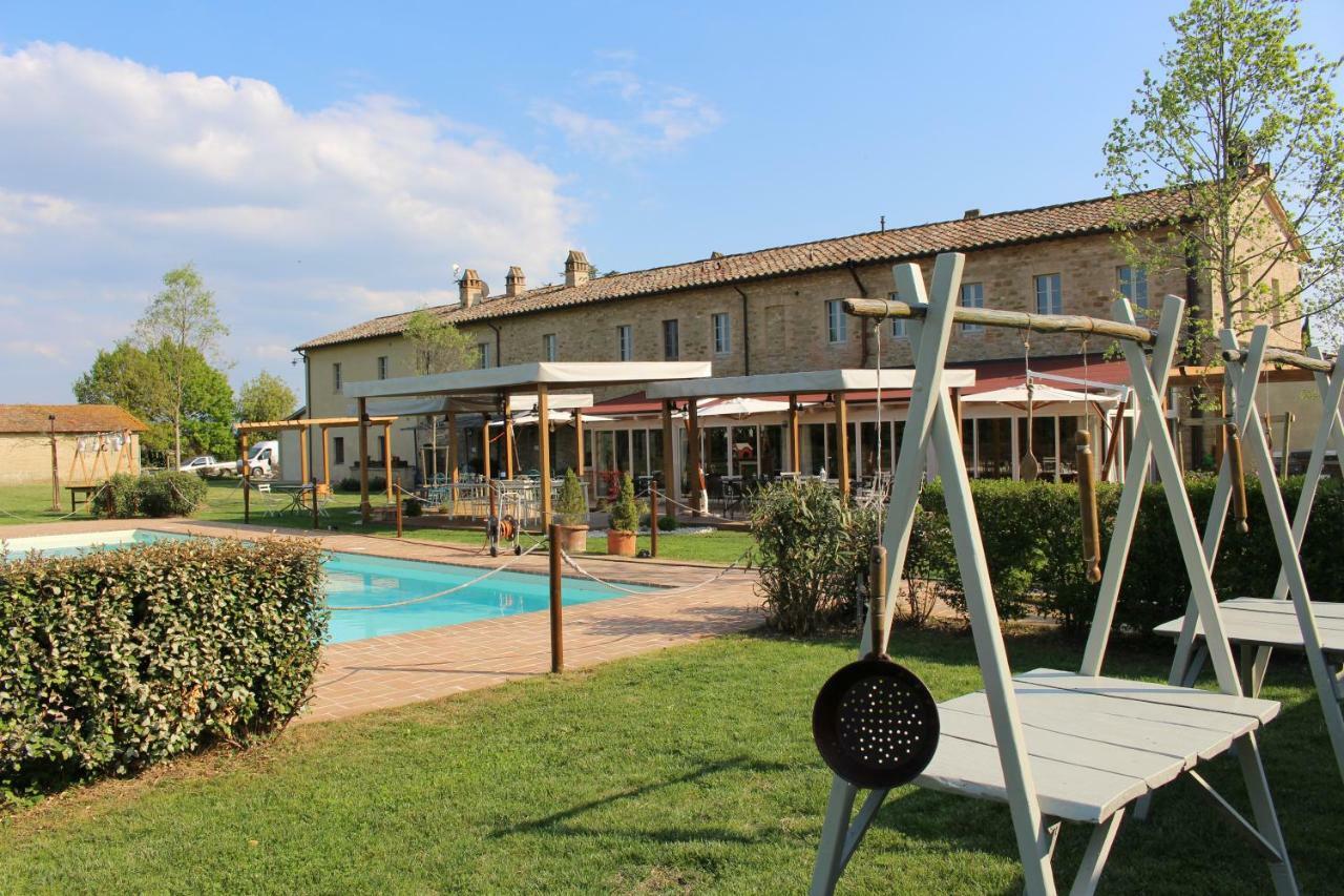 Favorita Food&Wine Resort Бастия Умбра Екстериор снимка